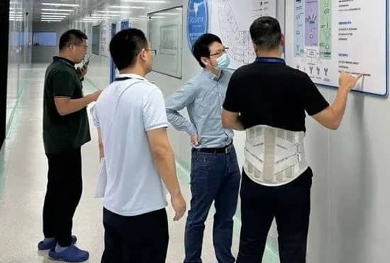 武漢市中心醫(yī)院胃腸痔瘺外科專家王智輝醫(yī)生訪問普健生物(武漢)科技有限公司